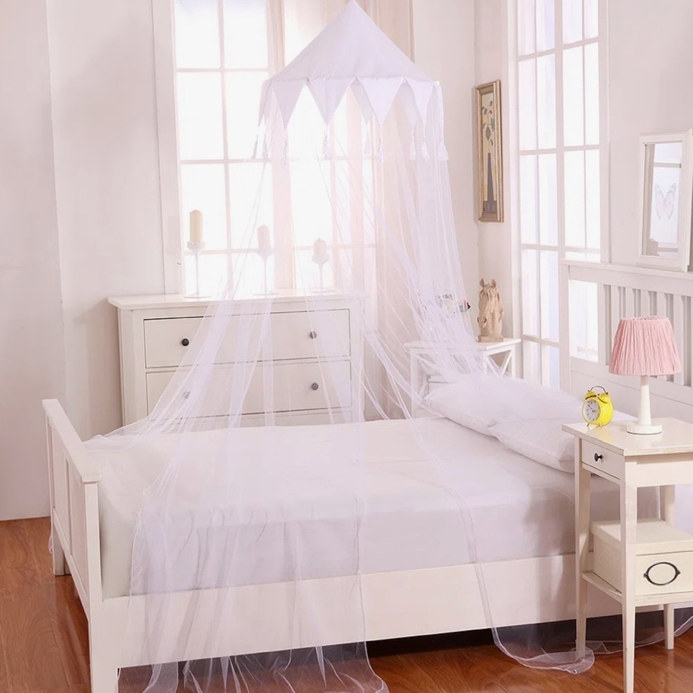 White sheer canopy kids